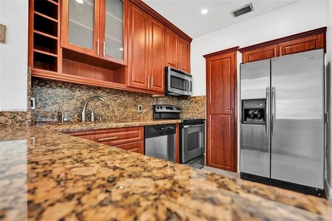 Photo - 437 Swan Ave