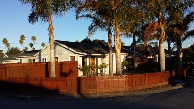 Photo - 605 35th Ave