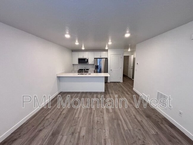 Photo - 3898 Bowie Dr