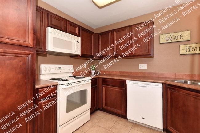 Photo - 10115 E Mountain View Rd Unidad 1068