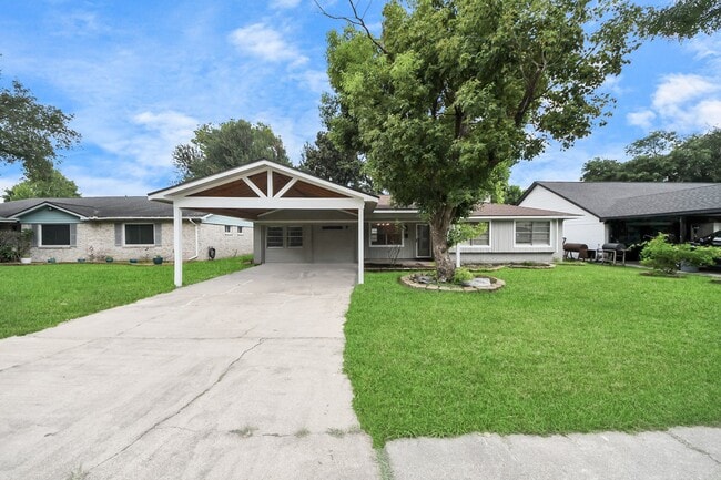 Photo - 2405 Pickerton Dr