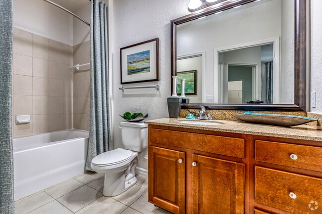 C1 - 3BR, 2BA - 1,309SF - Second Bathroom