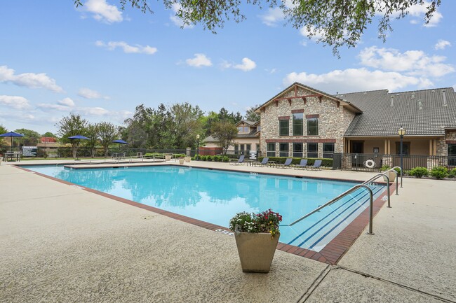 Nolen Grand Apartments