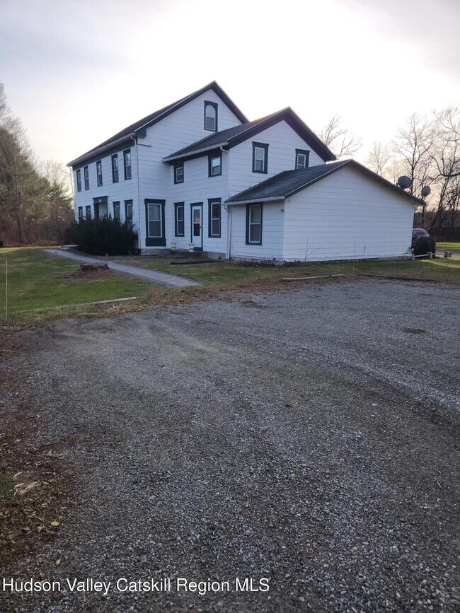 Photo - 5635-5639-5639 NY-82