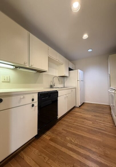 Photo - 2829 Timmons Ln Unit 176