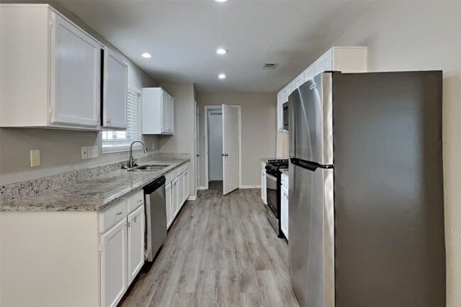 Photo - 17514 Hamilwood Dr