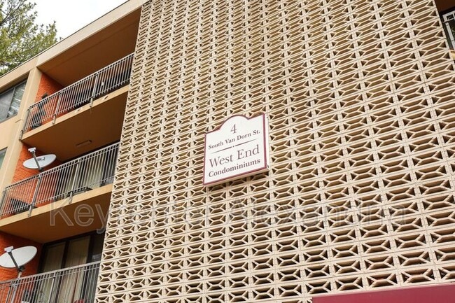 Photo - 4 S Van Dorn St Unidad #205