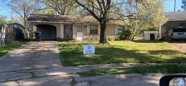 Building Photo - 3415 Ponderosa Cir Rental