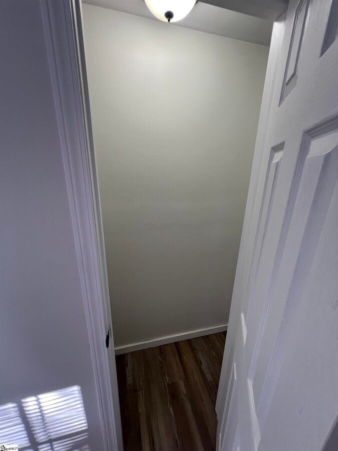 Photo - 530 Peronneau St