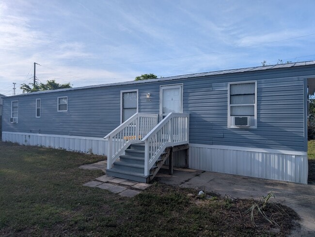 Photo - 2Bedroom /1.5 Bath Mobile in Mims Nicely Updated