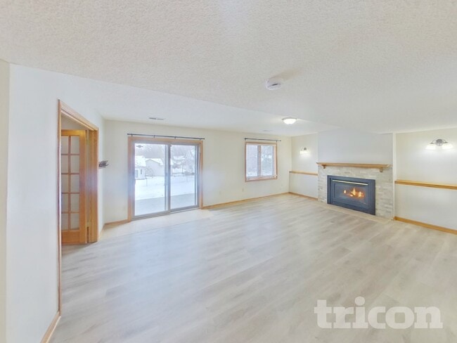 Photo - 17295 Hibiscus Ave