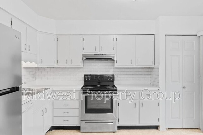 Photo - 7409 Hazelcrest Dr