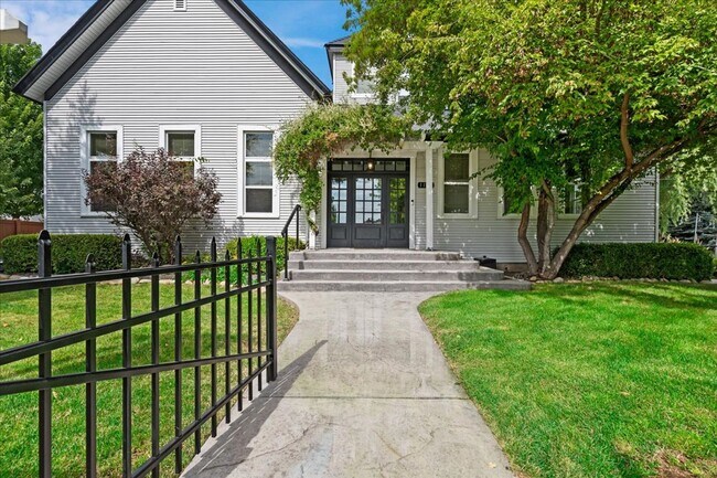 1155 N Ballantyne Ln