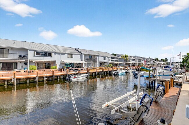 Photo - 732 Rider Rd