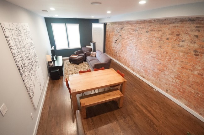 Photo - 1005 Kenyon St NW