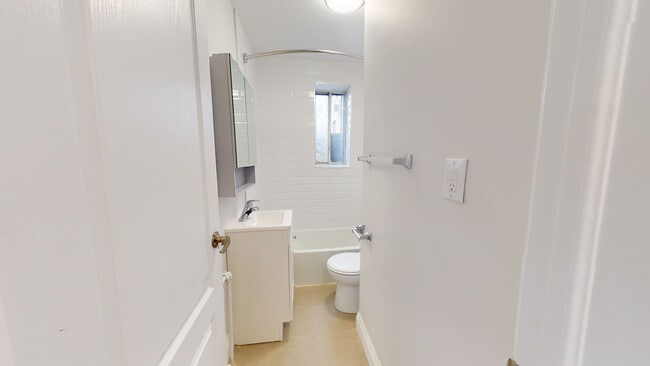 Photo - 316-320 Lonsdale Road
