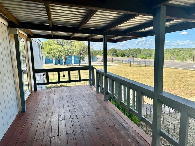 Photo - 1780 Farm to Market 1626