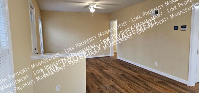 Photo - 129 N Moore Rd