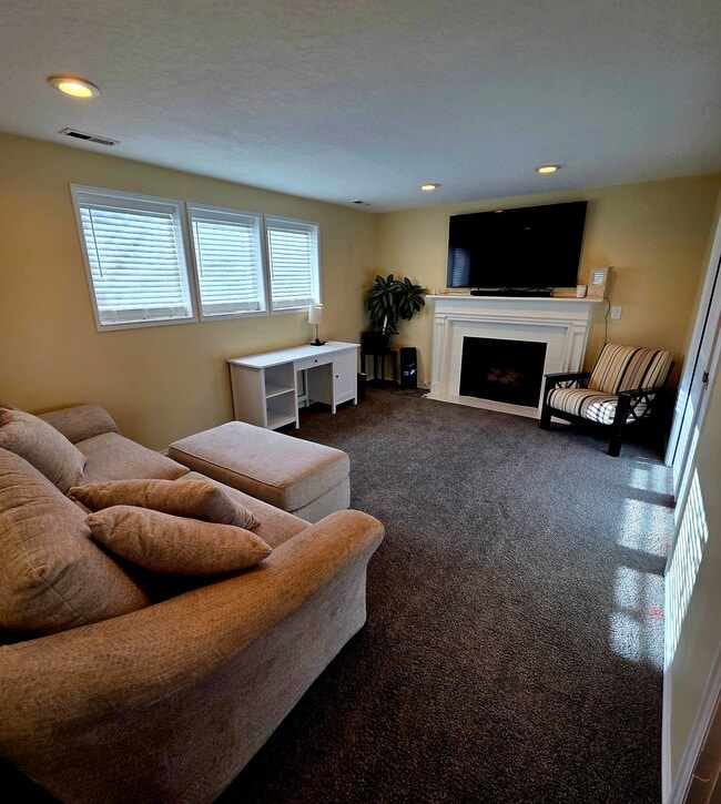 Photo - 2205 Buttonwood Dr