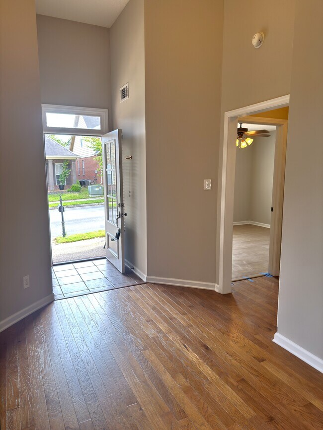 10228 Morning Hill Dr