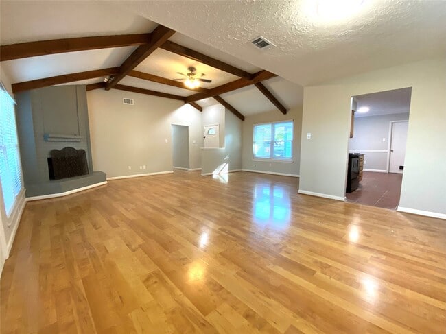 Photo - 4806 Temple Bell Dr