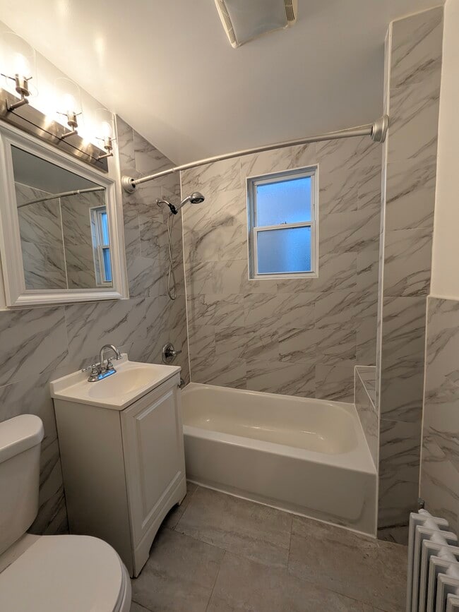 13323 114th St Unit 2nd Floor