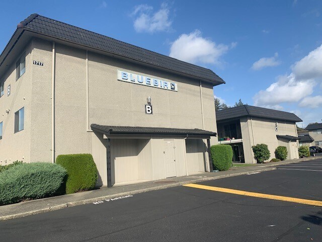 Photo - Blue Bird Apartments