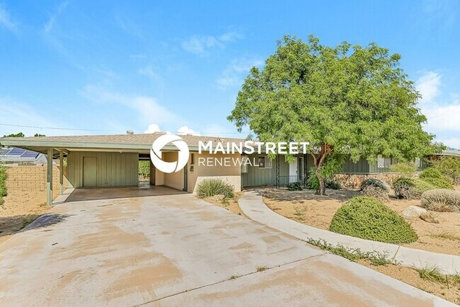 Building Photo - 4 Bedroom Pet-Friendly Home in Mesa, AZ with Main Street Renewal