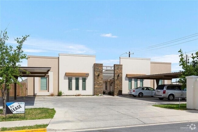 Building Photo - 1402 Coyote Hls Unit 3 Rental