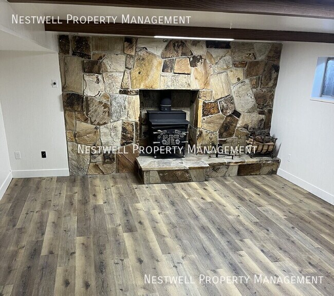 Photo - 893 W 1500 N St