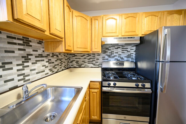 Lafayette Park Apartments
