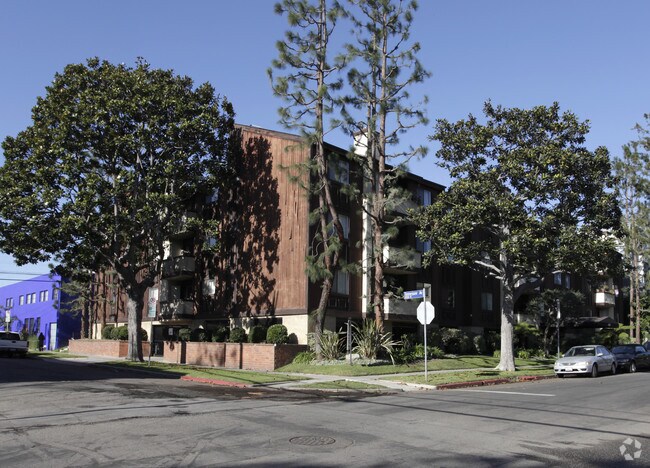 Photo - 2251 S Bentley Ave