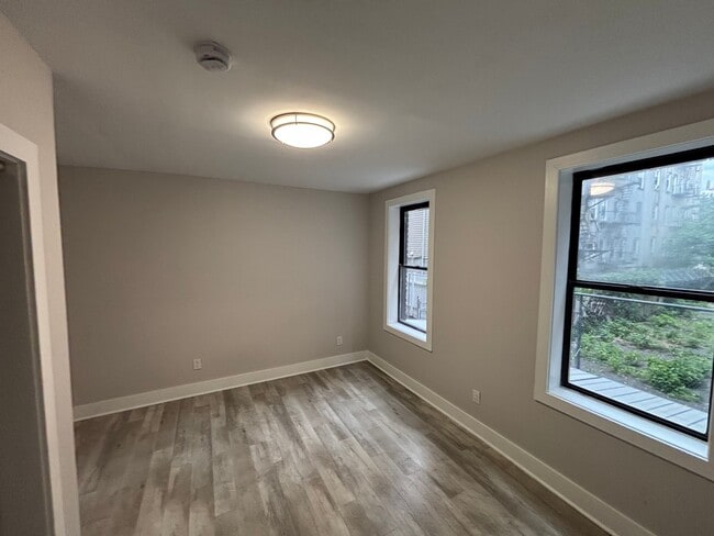 Photo - 5307 Palisade Ave Unit 6