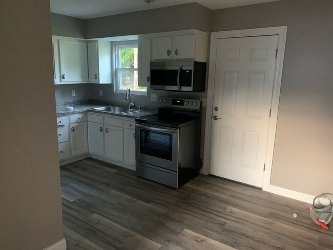 Photo - 403 Railroad St Unit 403