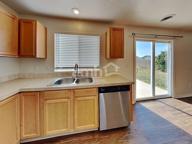 Photo - 19637 Cumberland Way