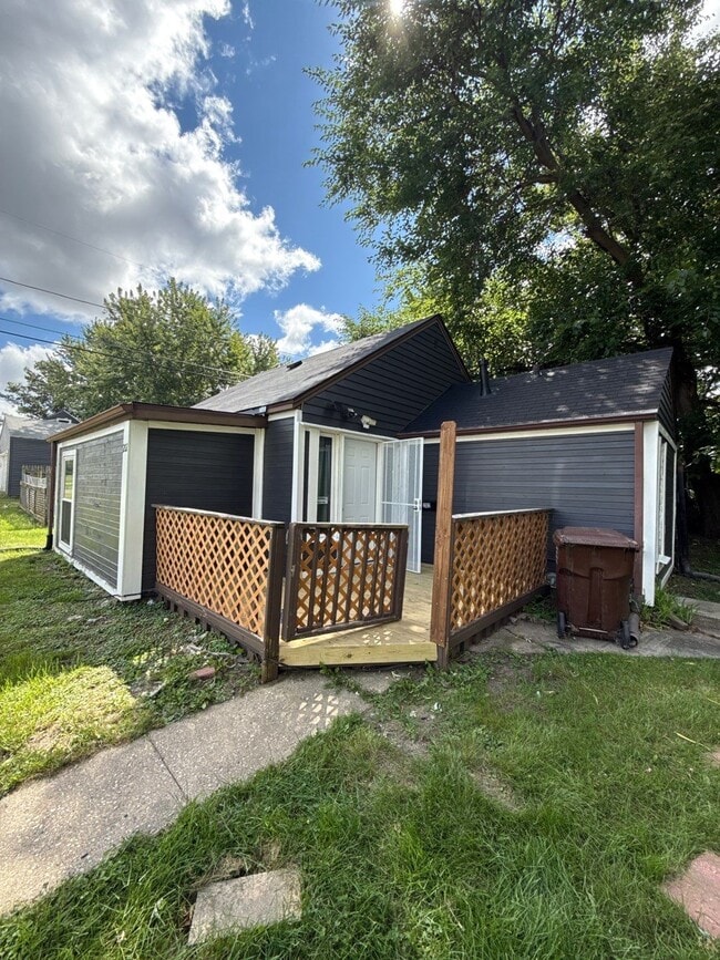 Building Photo - 202 Garver Ave Rental