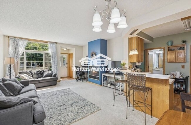 Building Photo - 8829 Branson Dr