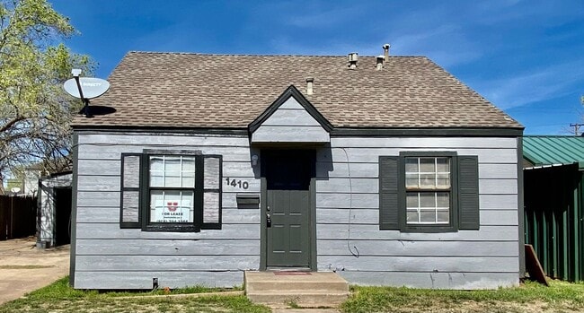 Photo - $0 First Month's Rent / $0 Deposit at Move-in