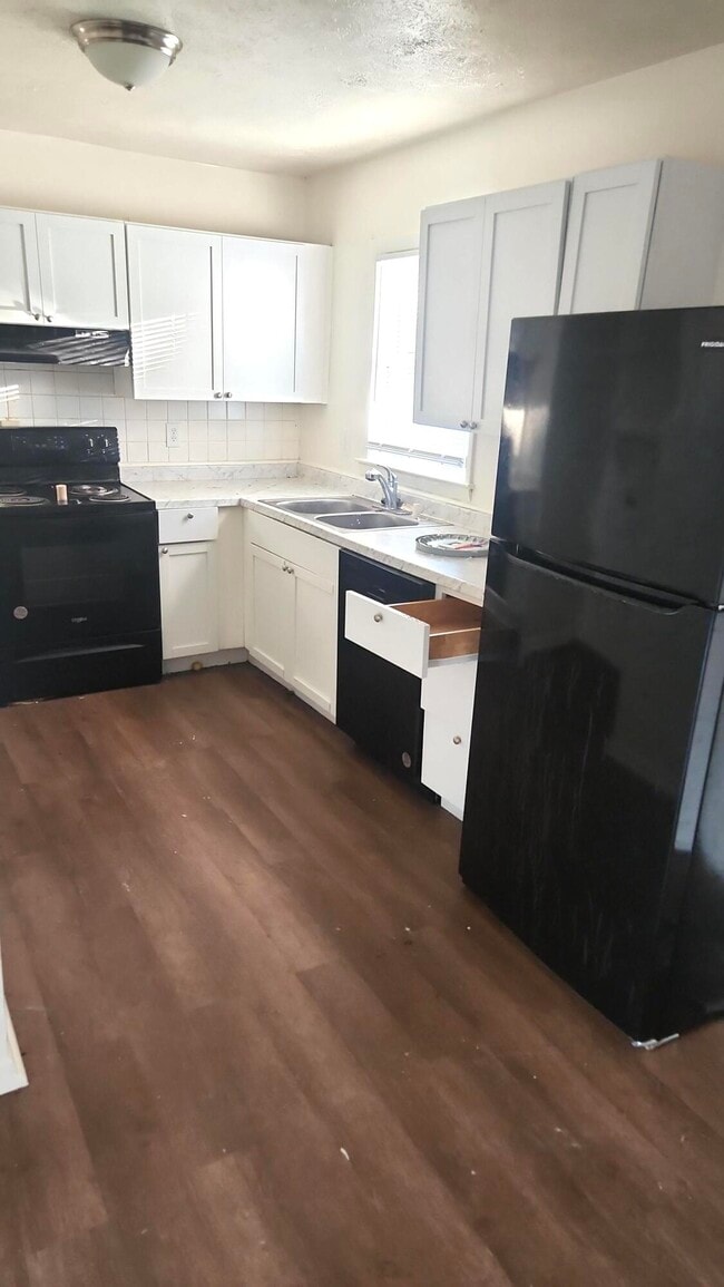 Photo - 2408 Butternut Hill Ct