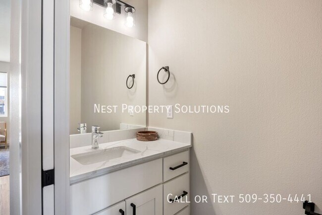 Photo - 370 Ivy St NE Unidad E23