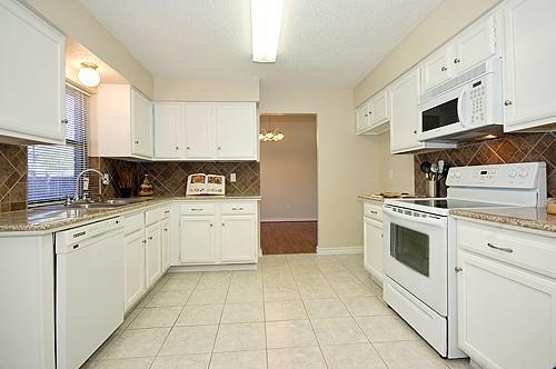 Photo - 5309 Maple Ct