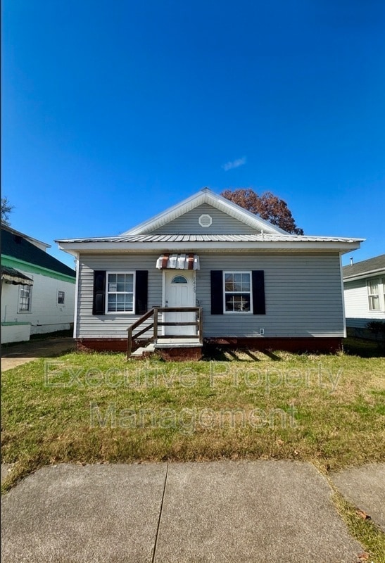 Photo - 1420 3rd Ave N