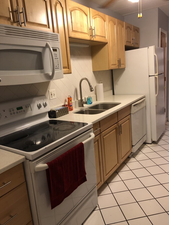 Building Photo - 1140 Ferdinand Ave Apt 9 Unit 9