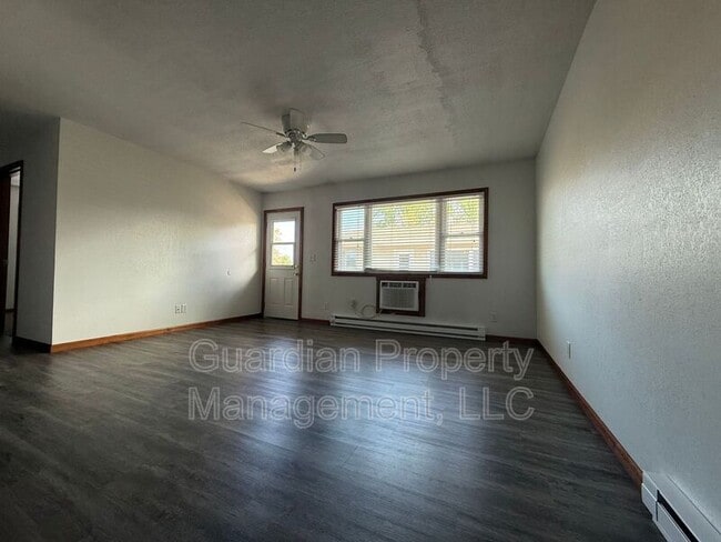 Photo - 1135 1/2 N College Dr