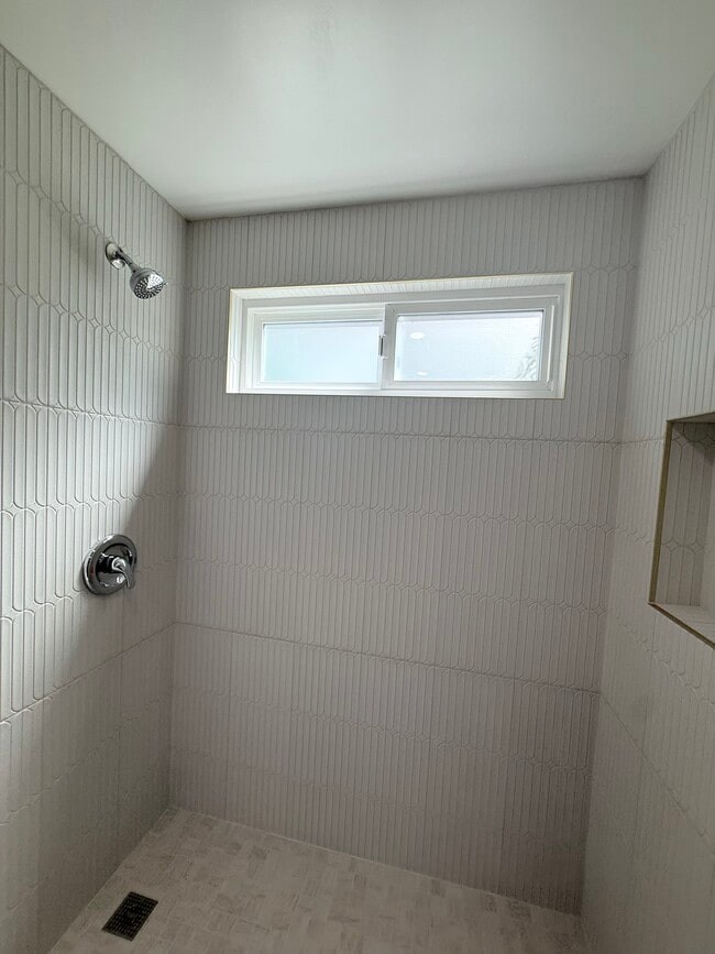 Photo - 1205 Amethyst St Unit B