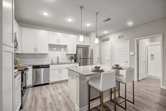 Building Photo - Aria Durbin Creek Rental