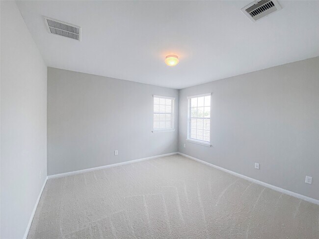 6227 Carnaby Ln