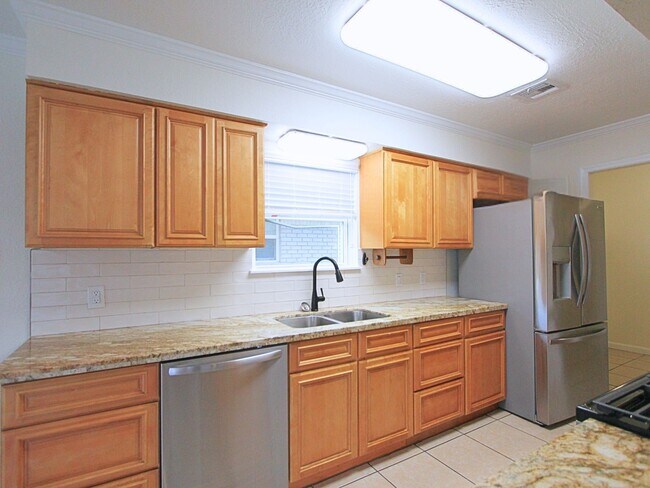 Building Photo - 3810 Bonita Ln