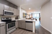 2BR, 2BA - 1190SF