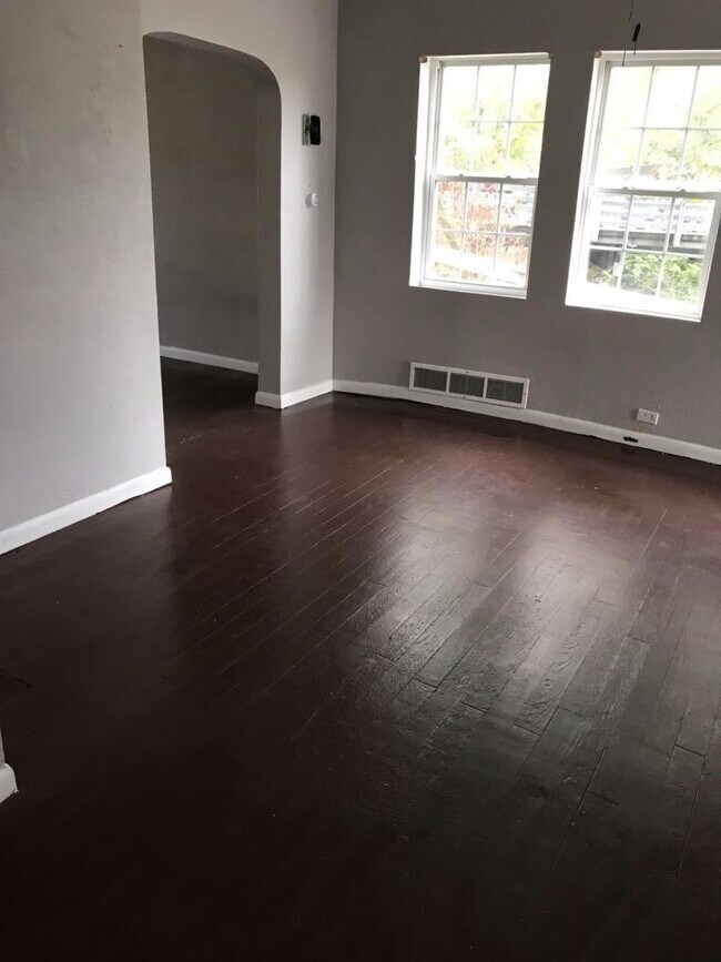 Photo - 3 bedrooms 1 bath